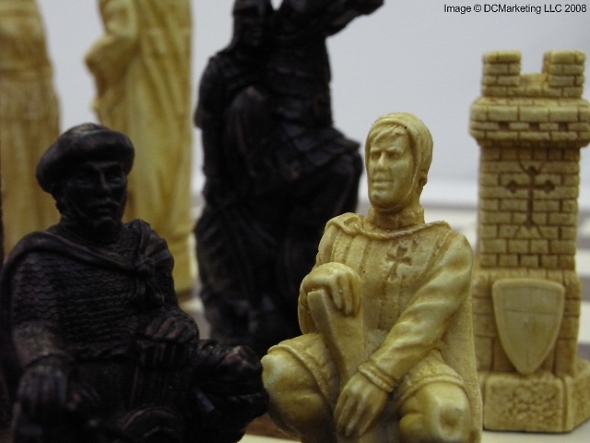 Crusades Plain Theme Chess Set