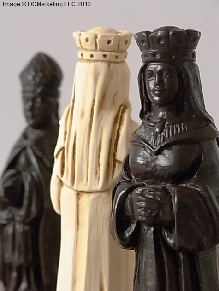 Camelot Plain Theme Chess Set (Large)